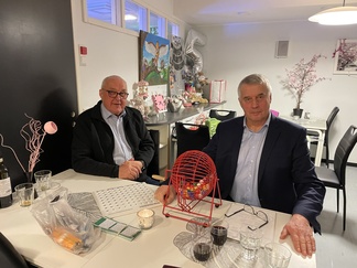 Bingon pyörittäjät Lauri ja Heikki